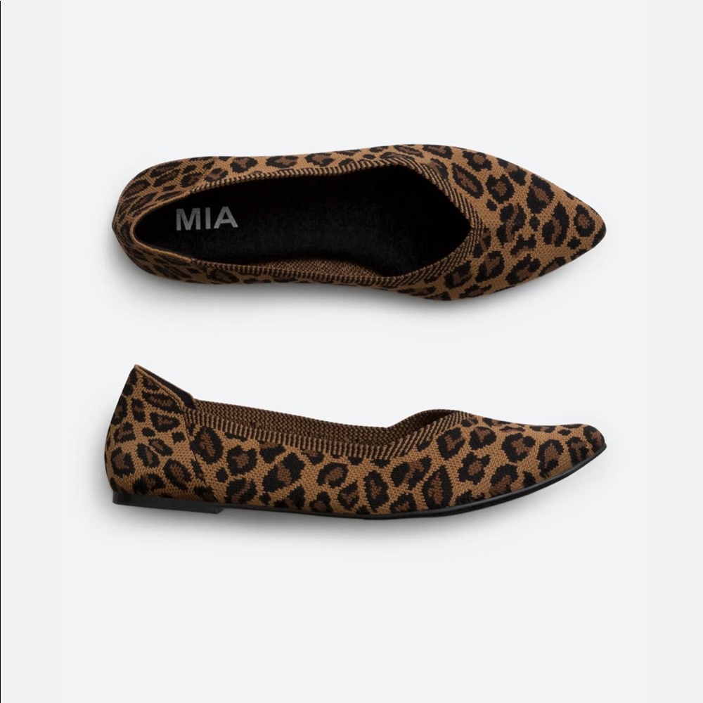 Mia Izzy flats in Espresso Leopard Cheetah